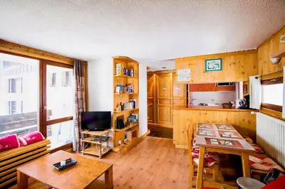 Cuisine ou kitchenette dans l'établissement Beau T2 6 pers Tignes Val Claret le Pramecou