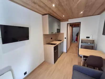 Cuisine ou kitchenette dans l'établissement Magnifique studio neuf 4 pers - Val Claret