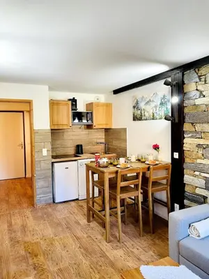 Cuisine ou kitchenette dans l'établissement Appartement 6 pers, Le Clover - Front de Neige - Termignon