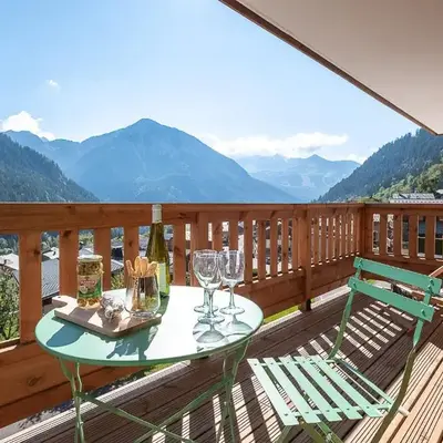 New - Central - South-facing Terrace - Mountain View