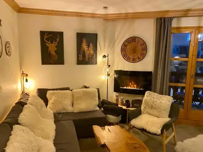 Coin salon dans l'établissement Cozy 1 Bedroom - Arc 1950 - Hameau du Glacier