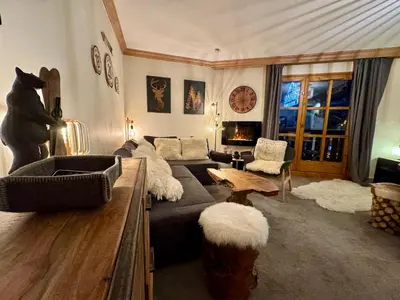 Coin salon dans l'établissement Cozy 1 Bedroom - Arc 1950 - Hameau du Glacier