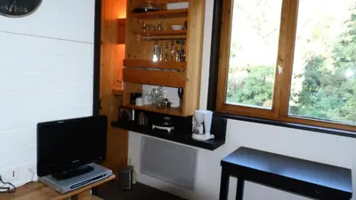 Cuisine ou kitchenette dans l'établissement Résidence Nova - Studio pour 2 Personnes MAE-1233
