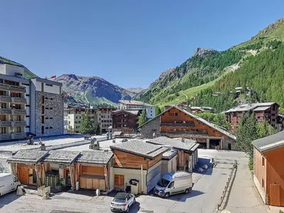 Vue générale sur la montagne ou vue sur la montagne depuis l'appartement