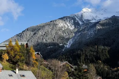 Vue générale sur la montagne ou vue sur la montagne depuis l'appartement