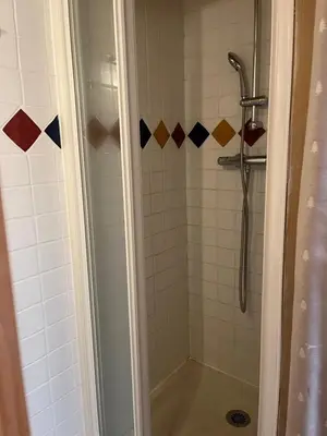 Salle de bains dans l'établissement Duplex tout confort pied des pistes