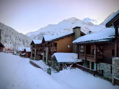 Vue générale sur la montagne ou vue sur la montagne depuis l'appartement