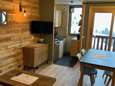 Cuisine ou kitchenette dans l'établissement Appartement confortable 2 pièces pour 4 pers, proche station - FR-1-181-2866