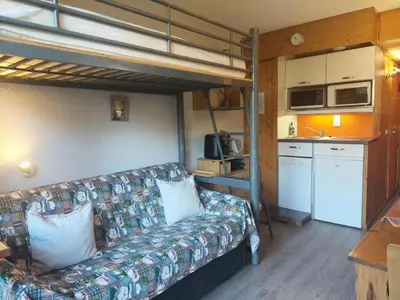 Cuisine ou kitchenette dans l'établissement Résidence Grand Arbois - Studio 2 personnes centre station MAE-7293