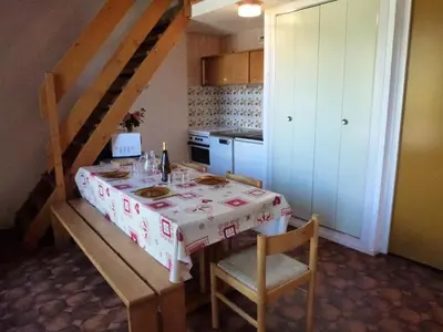 Cuisine ou kitchenette dans l'établissement Résidence Arcelle / Arselle - Studio mezzanine - 5 personnes MAE-2073
