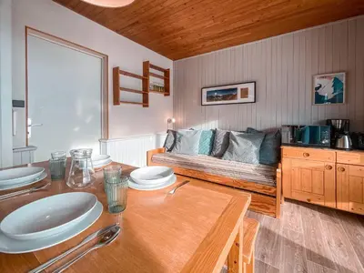 Coin salon dans l'établissement Studio fonctionnel 30m², 5 pers, vue pistes, balcon, Tignes - FR-1-411-1000