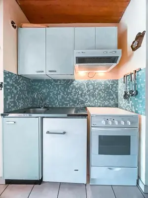 Cuisine ou kitchenette dans l'établissement Résidence La Grande Casse - Spacieux studio de 30 m² avec vue directe sur les pistes du Lavachet. MAE-3973