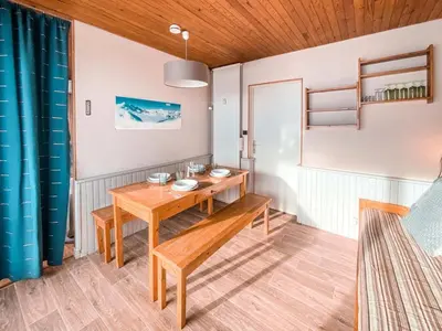 Coin salon dans l'établissement Résidence La Grande Casse - Spacieux studio de 30 m² avec vue directe sur les pistes du Lavachet. MAE-3973