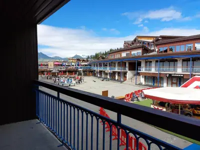 Vue générale sur la montagne ou vue sur la montagne depuis l'appartement