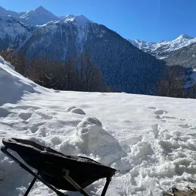 Studio avec terrasse plein sud vu montagne