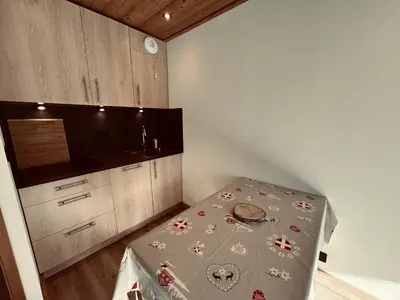 Un ou plusieurs lits dans un hébergement de l'établissement Tignes Val Claret : Studio 4 pers, Balcon Sud, Wifi Inclus - FR-1-502-612