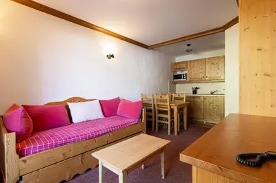 Cuisine ou kitchenette dans l'établissement Résidence Les Alpages De Val-cenis - Les Alpages de Val Cenis - Bâtiment A - n°004 MAE-1263