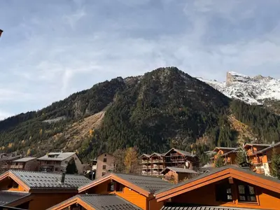 Vue générale sur la montagne ou vue sur la montagne depuis l'appartement