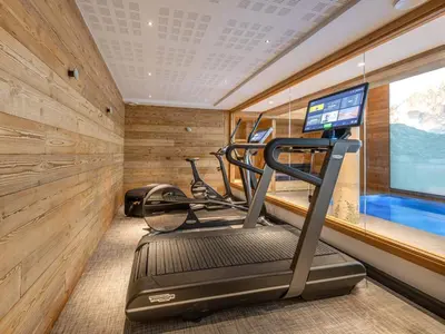 Salle ou équipements de sports de l'établissement Appartement de standing avec piscine, sauna et hammam à Val-d'Isère - FR-1-694-424