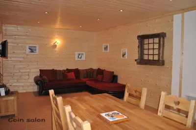 Coin salon dans l'établissement La Joubarde