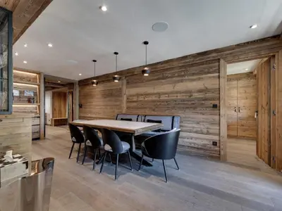 Plan de l'établissement Appartement spacieux avec cheminée, parking, Val-d'Isère - FR-1-567-138