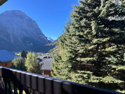 Vue générale sur la montagne ou vue sur la montagne depuis l'appartement