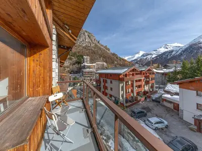 Vue générale sur la montagne ou vue sur la montagne depuis l'appartement