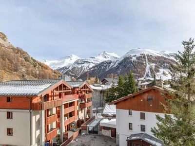 Vue générale sur la montagne ou vue sur la montagne depuis l'appartement