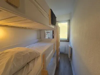 Un ou plusieurs lits dans un hébergement de l'établissement Appartement rénové 6 pers · Pied des pistes · Balcon Sud - FR-1-502-609