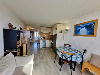 Cuisine ou kitchenette dans l'établissement Appartement à Tignes pour 4 pers, balcon sud, wifi - FR-1-449-197