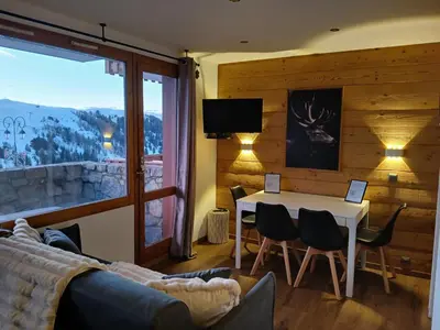 Vue générale sur la montagne ou vue sur la montagne depuis l'appartement