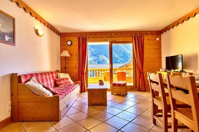 Télévision ou salle de divertissement dans l'établissement Bijolin 4/6 personnes, Spa & Terrasse