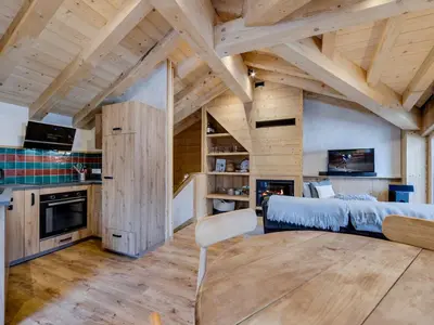 Cuisine ou kitchenette dans l'établissement Appartement central Val d'Isère, 4 pers, 2 chambres en suite - FR-1-567-137