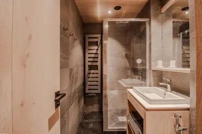 Salle de bains dans l'établissement Grand Cocor 304