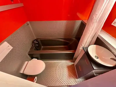 Salle de bains dans l'établissement Aiguille des Neiges - Ménage inclus - Arc 2000 - Place Olympique - Ski IN-OUT - Conciergerie du Varet