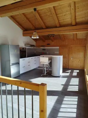 Cuisine ou kitchenette dans l'établissement Half-chalet, south-facing, overlooking Mont Pourri