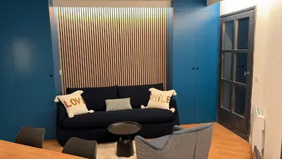 Coin salon dans l'établissement Cosy Arc 1950, Ski-in Ski-out with Interior Swimming Pool, Sauna & Hammam