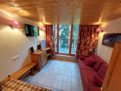Télévision ou salle de divertissement dans l'établissement Cosy Duplex Arc1800 Aiguille Grive1 6 personnes