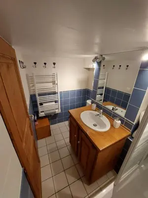 Salle de bains dans l'établissement Cosy Duplex Arc1800 Aiguille Grive1 6 personnes