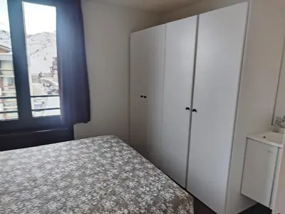 Un ou plusieurs lits dans un hébergement de l'établissement Appartement à Tignes, 6 pers, proche pistes - FR-1-449-199