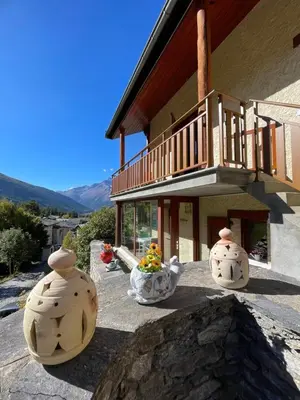 Vue générale sur la montagne ou vue sur la montagne depuis l'appartement