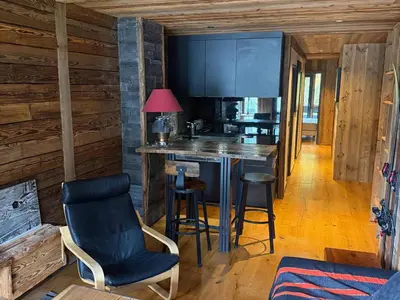 Coin salon dans l'établissement Appartement cosy pour 3 pers - Centre Val d'Isère - FR-1-519-45