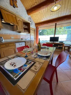 Cuisine ou kitchenette dans l'établissement Les Sorbiers