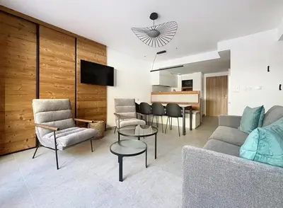 Coin salon dans l'établissement Large New Duplex, 10 People Mountain View & Terrace
