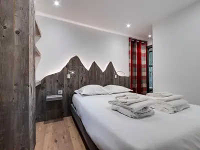 Un ou plusieurs lits dans un hébergement de l'établissement Duplex rénové avec balcon à Val d'Isère, parking inclu - FR-1-862-24