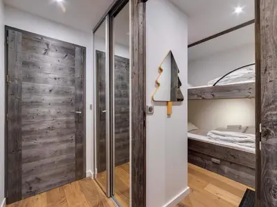 Un ou plusieurs lits dans un hébergement de l'établissement Duplex rénové avec balcon à Val d'Isère, parking inclu - FR-1-862-24