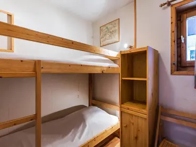 Un ou plusieurs lits dans un hébergement de l'établissement Appartement lumineux ski aux pieds avec parking à Val d'Isère - FR-1-862-27