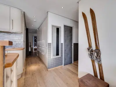 Cuisine ou kitchenette dans l'établissement Appartement rénové 5 pers, Val d'Isère, centre, balcon - FR-1-862-33