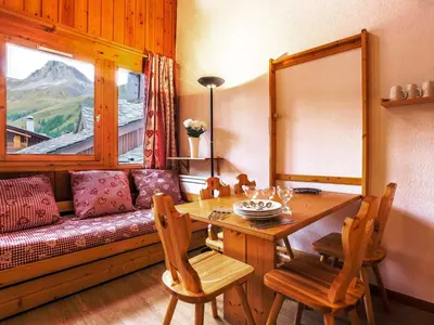 Coin salon dans l'établissement Appartement confortable 6 pers, Ski aux pieds, Parking Val d'Isère - FR-1-862-26