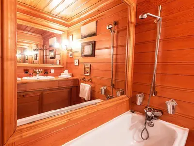 Salle de bains dans l'établissement Appartement lumineux Val-d'Isère 2 chambres - FR-1-862-40